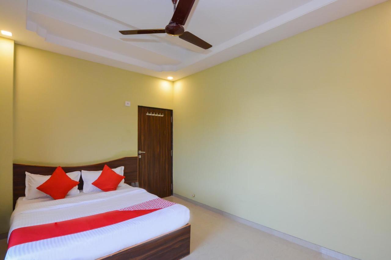 Sukrangu Palace Hotel Sirdi Kültér fotó