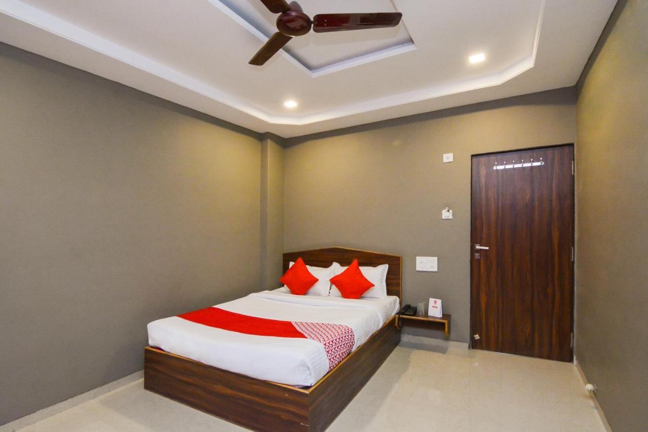 Sukrangu Palace Hotel Sirdi Kültér fotó